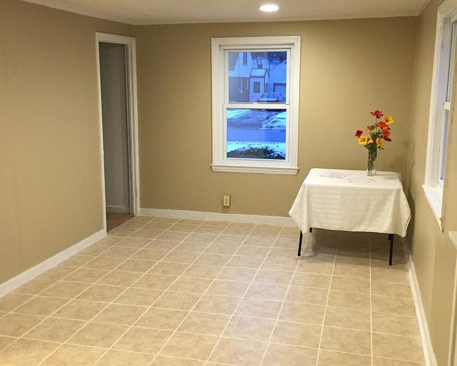 Kitchen & Dining Room