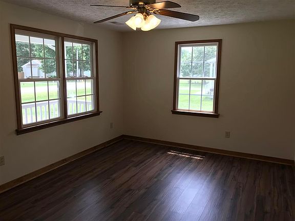 5th image of 4116 Keithwood Dr