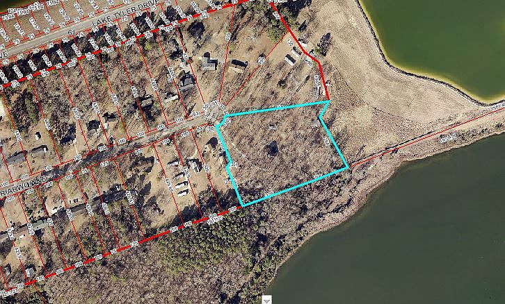 4.6 Acres of Privacy