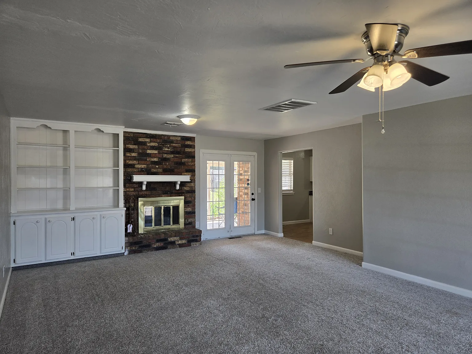 3 bed, 1488 sqft, $1,595 — Photo 3