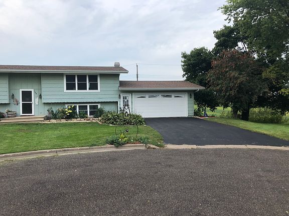 2nd image of 104 Mates Ave