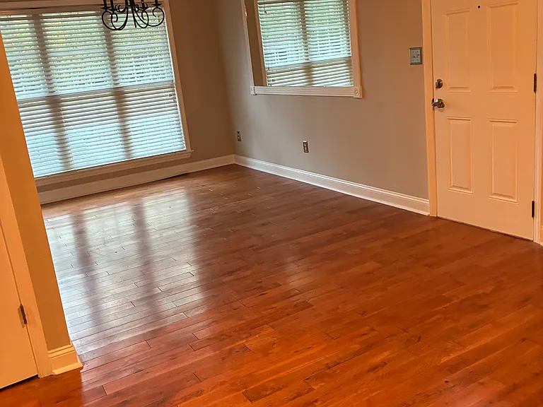 2426 Jay Cir — Photo 4
