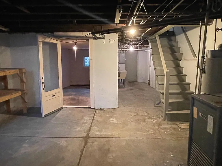Basement, picture #2