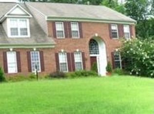 5925 Crooked Creek Dr, Manassas, VA 20112