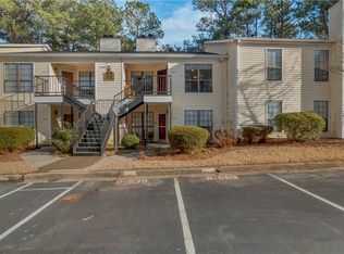 643 Windchase Ln, Stone Mountain, GA 30083