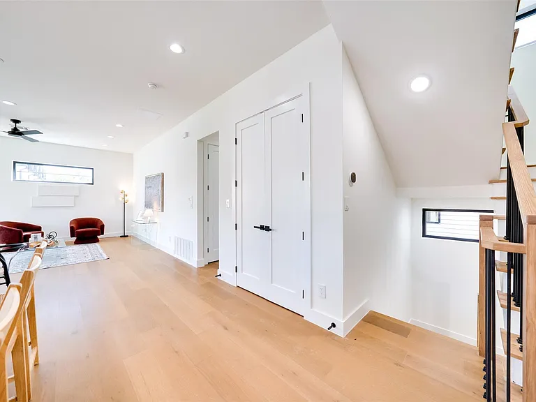 3825 Munger Ave — Photo 19