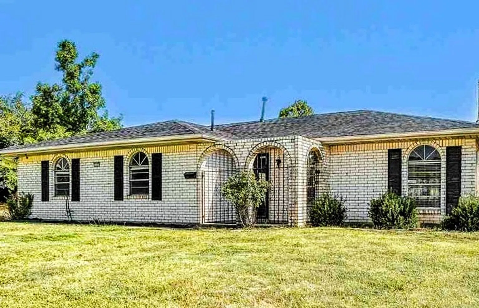 5725 NW Cedarwood - Coming Soon! — Photo 1