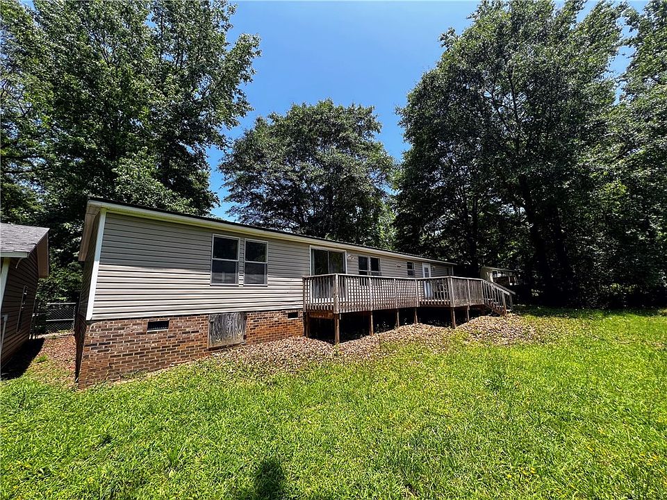 2nd image of 143 G St