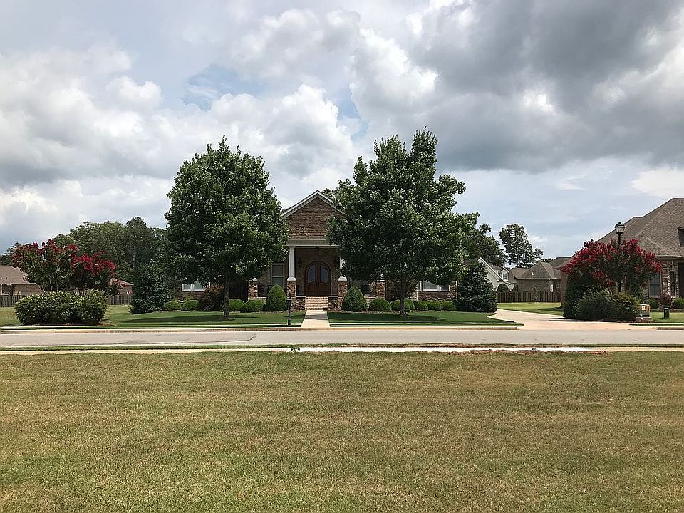 1st image of 56 Lake Forest Blvd SW