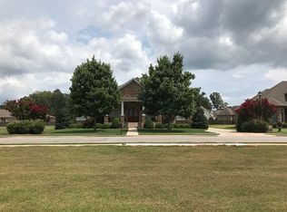 56 Lake Forest Blvd SW, Huntsville, AL 35824