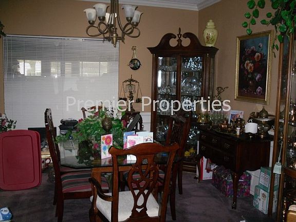Formal Dining