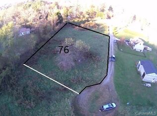 76 Kassandra Way, Hendersonville, NC 28791