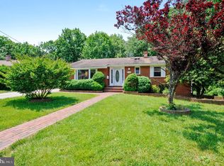 7506 Sweetbriar Dr, College Park, MD