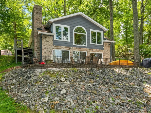 6300 Grouse Dr, Nineveh, IN 46164