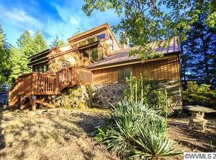 44365 Thomas Creek Dr, Scio, OR 97374