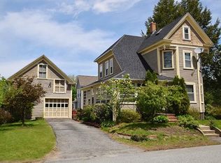 556 Pequoig Ave, Athol, MA 01331