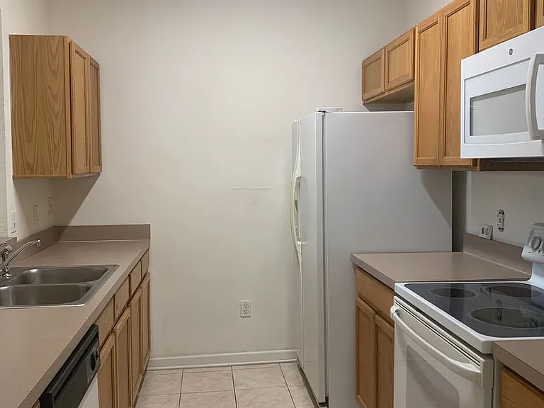 13500 Turtle Marsh Loop #837 — Photo 3