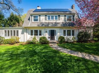 141 Secor Ln, Pelham, NY 10803