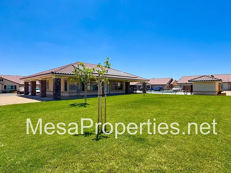 9550 Tamarisk Ave #127 — Photo 20