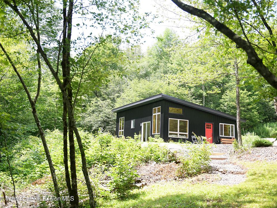 1st image of 465 Scott Road