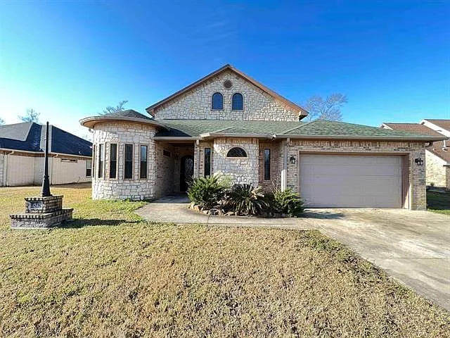 6030 Queens Ct — Photo 1