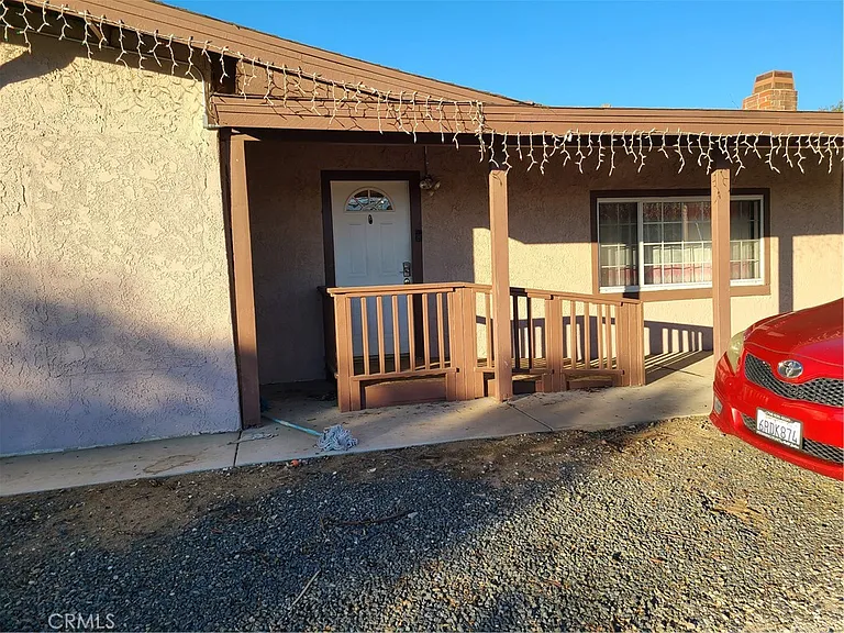 11685 Holmes Ave — Photo 33