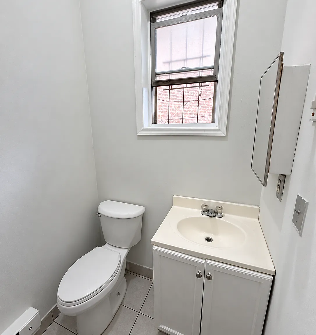 2 bed, $1,250 — Photo 2