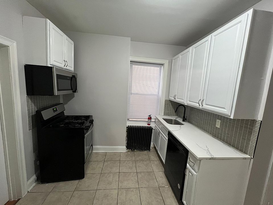 1st image of 143 Lafayette St #3E