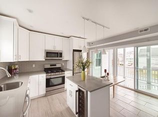 33 Balcomb St #2, Salem, MA 01970