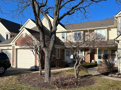 166 Inverness Ct #4, Elk Grove Village, IL, 60007