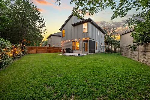 2101 Rivers Edge Way #19 Photo 1