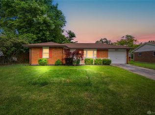 953 Moccasin Trl, Xenia, OH 45385