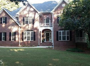 30 Cloister Cv, Newnan, GA 30265