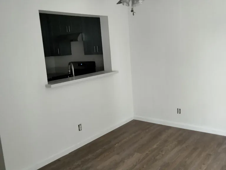 6928 Radford Ave #1 — Photo 23