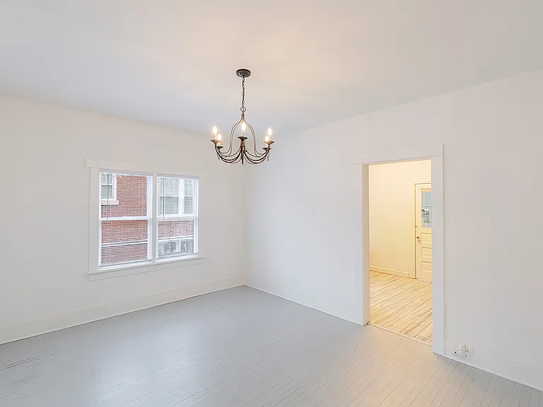306 Brown St — Photo 10