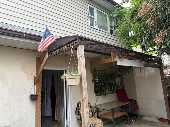 8 Brighton 8th Pl, Brooklyn, NY 11235