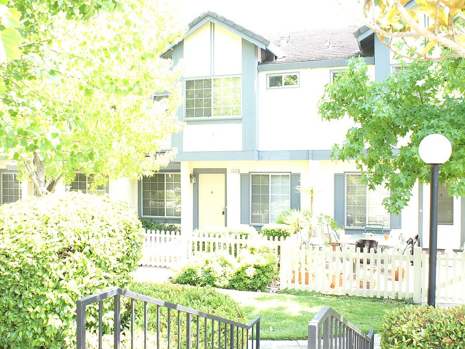 1st image of 7402 Oxford Cir