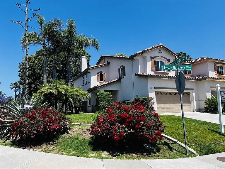 6033 Paseo Hermosa — Photo 2
