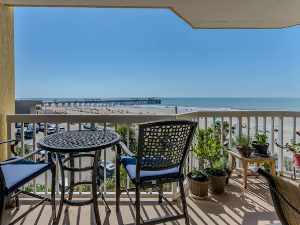 201 W Arctic Ave #302, Folly Beach, SC 29439