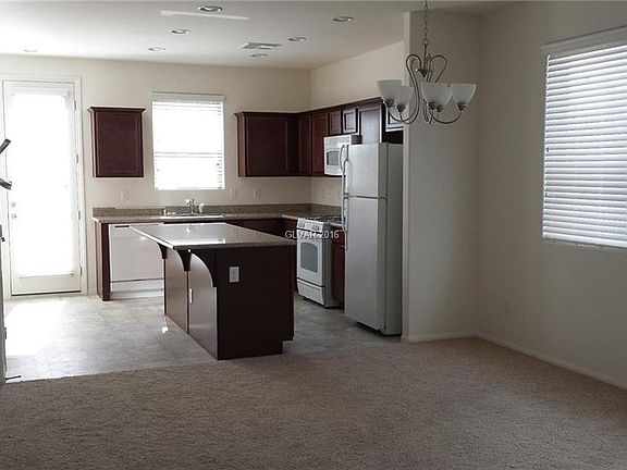 2nd image of 10492 Highlands River St