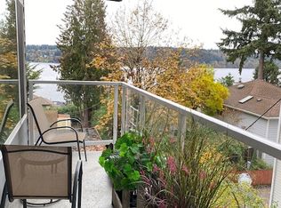 3825 NE 155th Pl APT 202, Lake Forest Park, WA