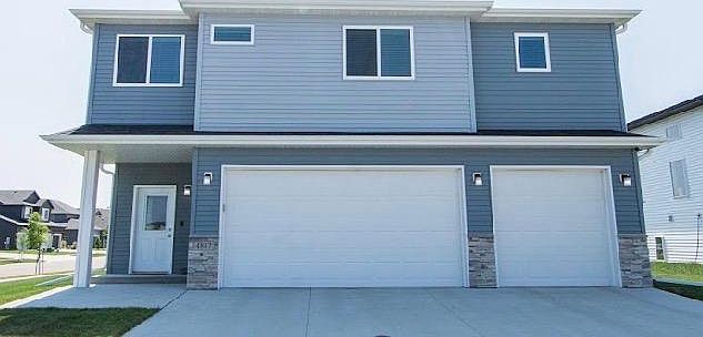 1st image of 4887 Hampton Cir S