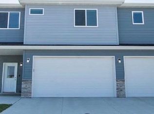 4887 Hampton Cir S, Moorhead, MN 56560
