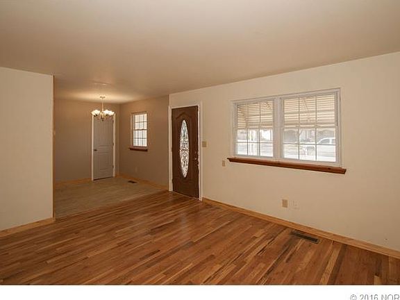 4th image of 316 N Beaumont St