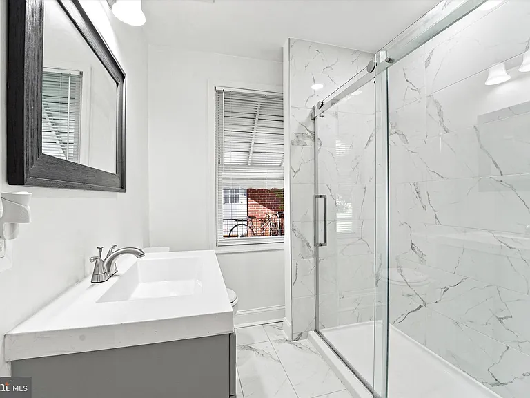 703 Media Pkwy — Photo 11