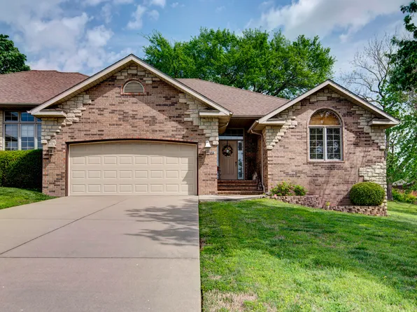 329 E Lafayette Street, Springfield, MO 65810