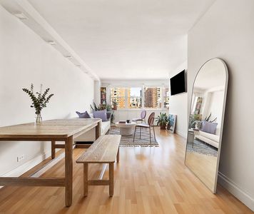 360 W 22nd St APT 9J, New York, NY, 10011