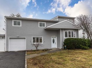 3459 Carey Ln, Baldwin, NY 11510