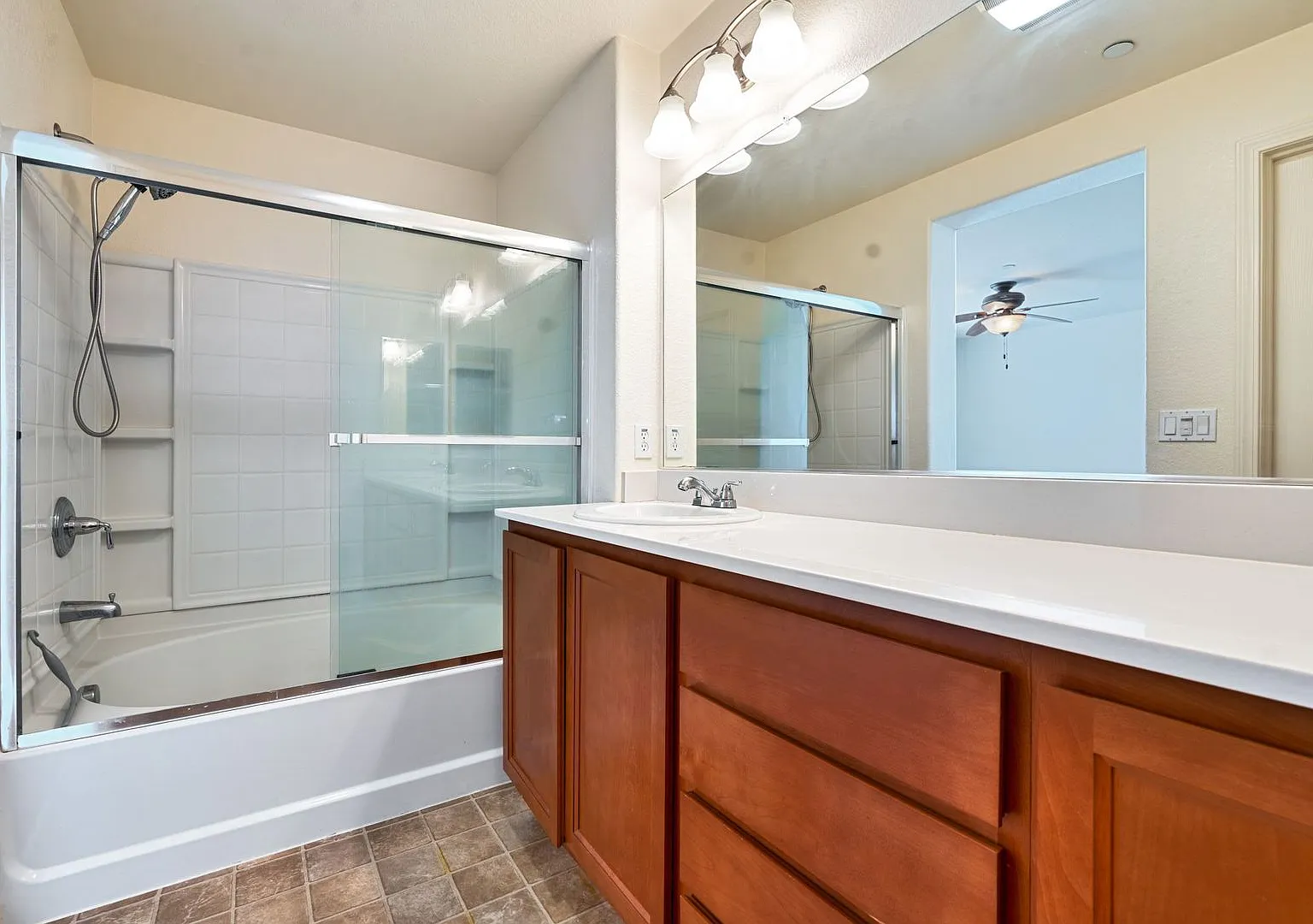 Spacious 2-Bedroom Folsom Townhome with Loft & 2-Car Garage! — Photo 4