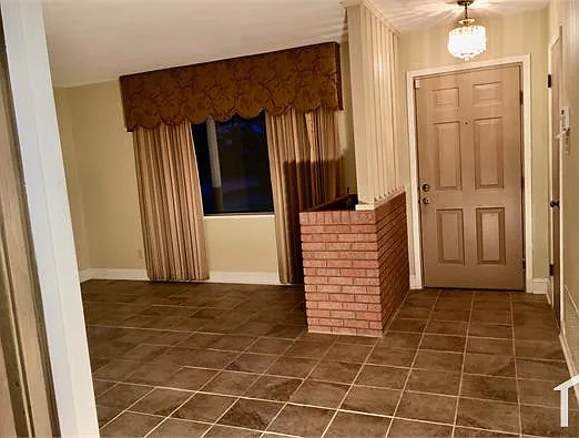18667 FM 2015 — Photo 2